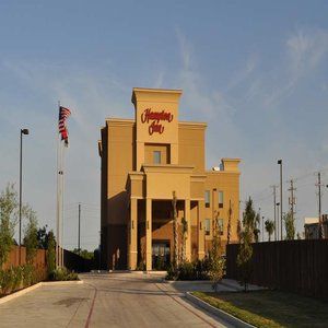 Hampton Inn Pleasanton Exterior photo